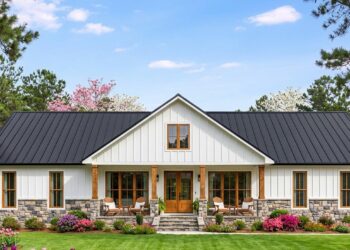 1,680 Sq. Ft. Modern Farmhouse with 3 Bedrooms, 2 Bathrooms, 2-Car Garage & Spacious Porches